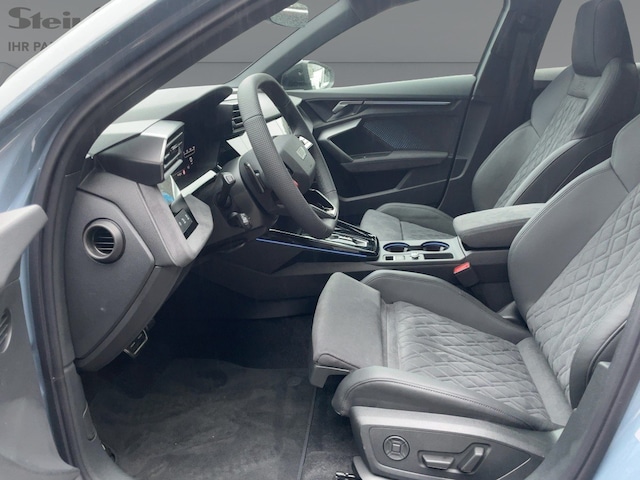 Audi RS3 Quattro S-Tronic Sedan