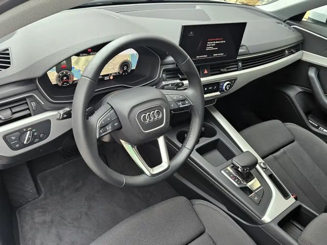 Audi A4 40 TDI Avant S-Line