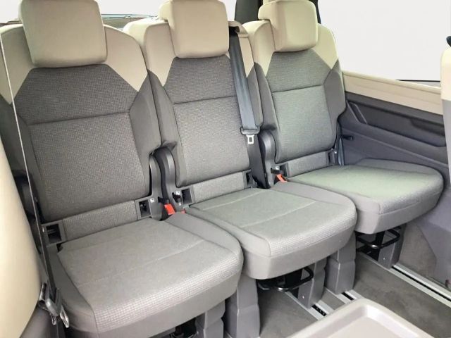 Volkswagen Multivan Business DSG Lang T7