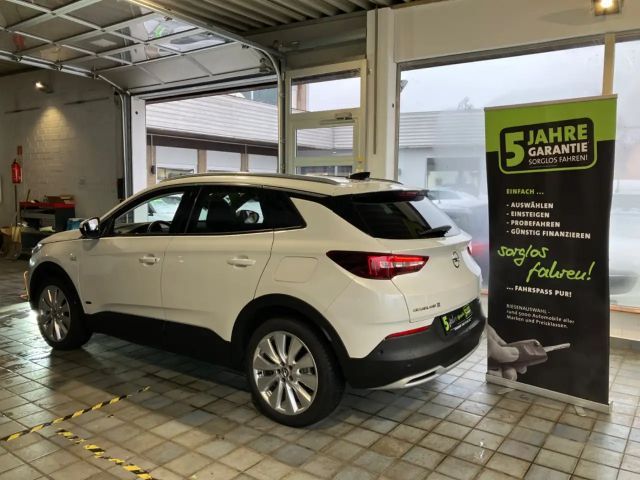 Opel Grandland X 1.6 Turbo