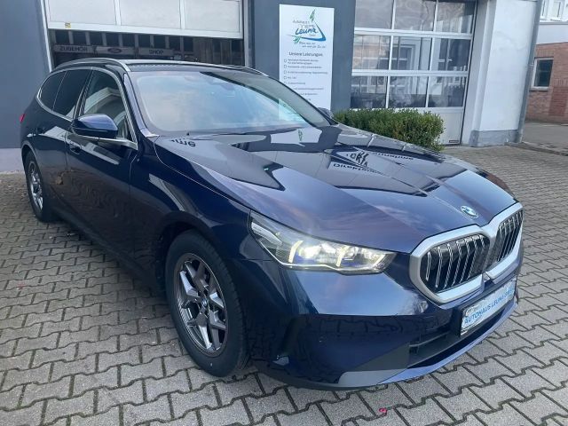 BMW 520 Kombi Auto TDi197 Navi/LED/Leder/LMF/Tempo
