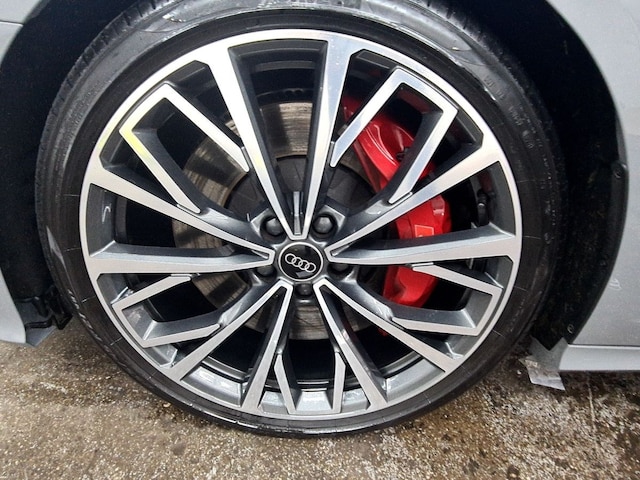 Audi S6 Avant Quattro