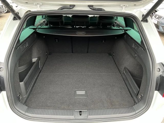 Volkswagen Passat DSG GTE Variant