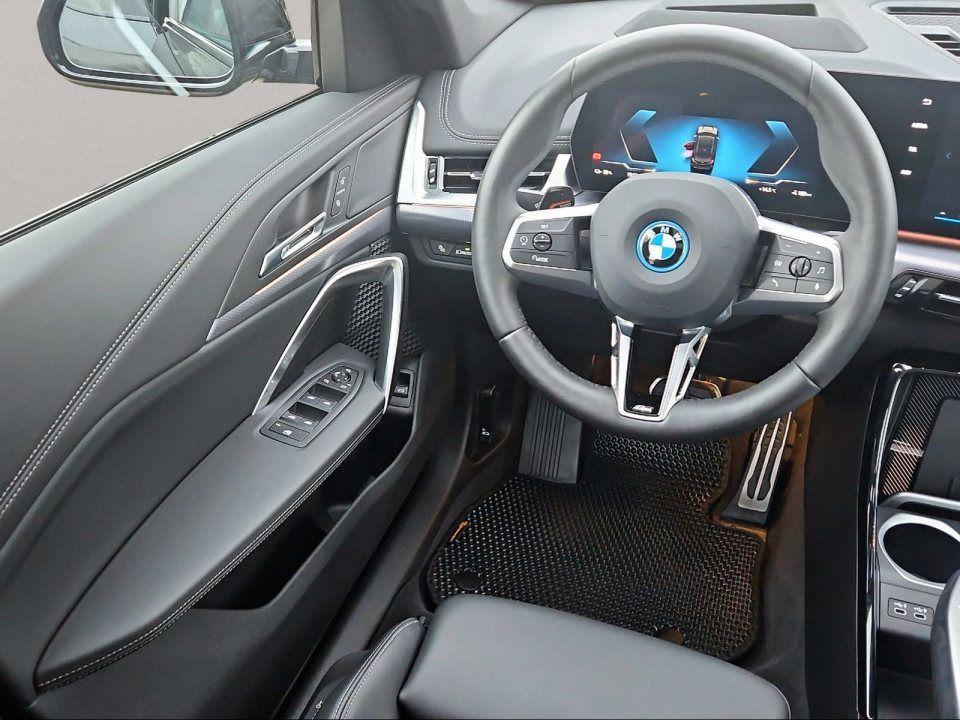 BMW iX1 xDrive30
