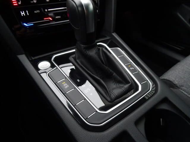 Volkswagen Passat 1.5 TSI Business Variant