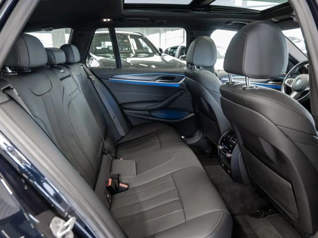 BMW 530 530e M-Sport Touring xDrive
