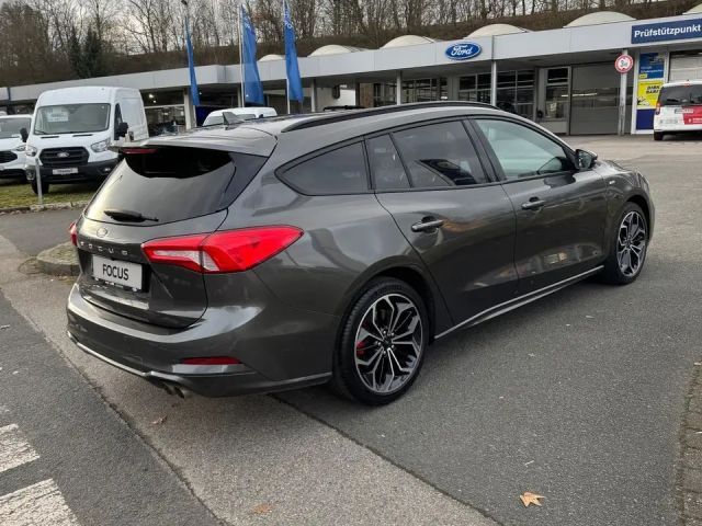 Ford Focus ST Line Wagon