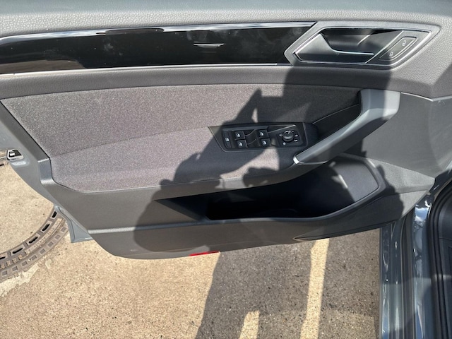 Volkswagen Touran Touran 1.5 TSI Highline DSG+LED+PANO+KAMERA+AHK