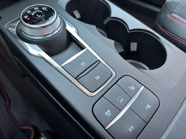 Ford Kuga Plug in Hybrid ST Line X