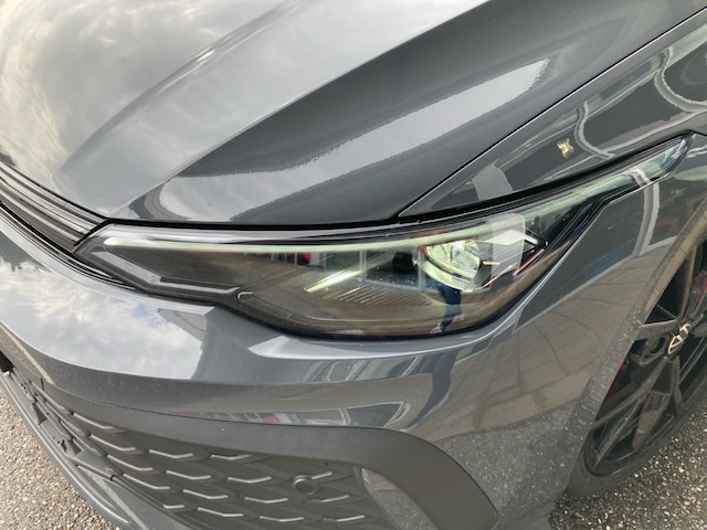 Volkswagen Golf 2.0 TSI DSG Golf VIII