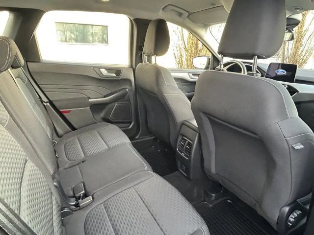 Ford Kuga Cool & Connect