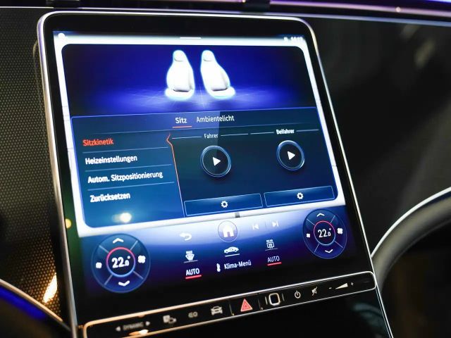 Mercedes-Benz EQE 300 Electric Art Sedan