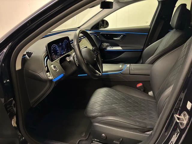 Mercedes-Benz E 220 4MATIC E 220 d Estate