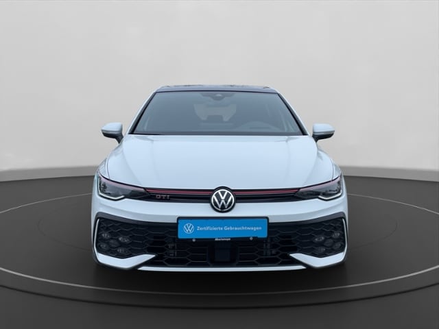 Volkswagen Golf 2.0 TSI DSG Golf VIII