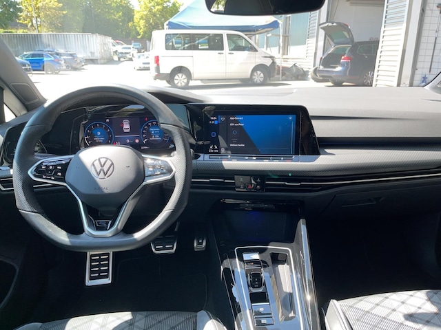 Volkswagen Golf 1.5 eTSI DSG Variant