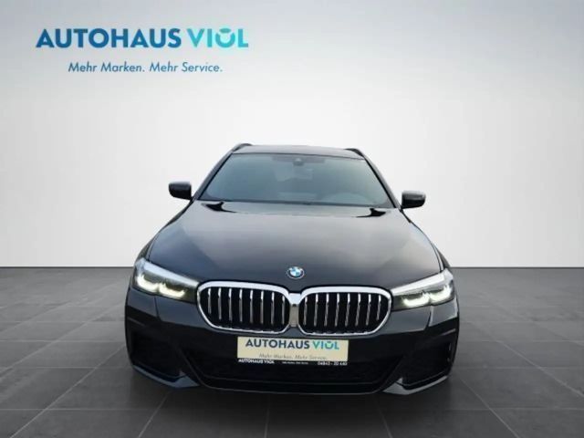 BMW 520 520d M-Sport Touring