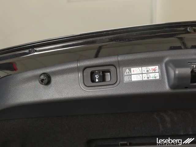 Mercedes-Benz C 220 AMG Line C 220 d Sedan