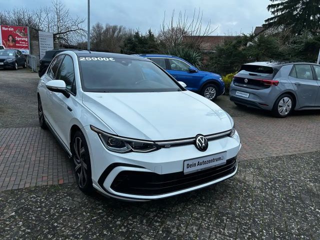 Volkswagen Golf 1.5 eTSI DSG R-Line