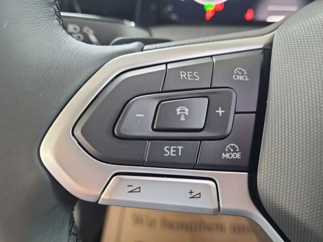 Volkswagen Golf Business DSG Variant