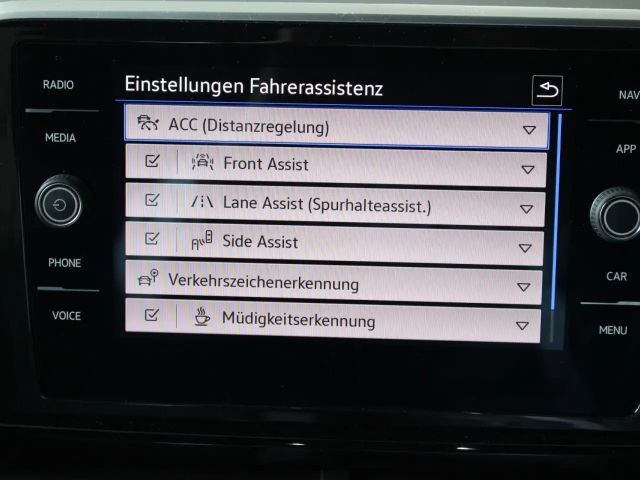 Volkswagen T-Roc 1.5 TSI R-Line