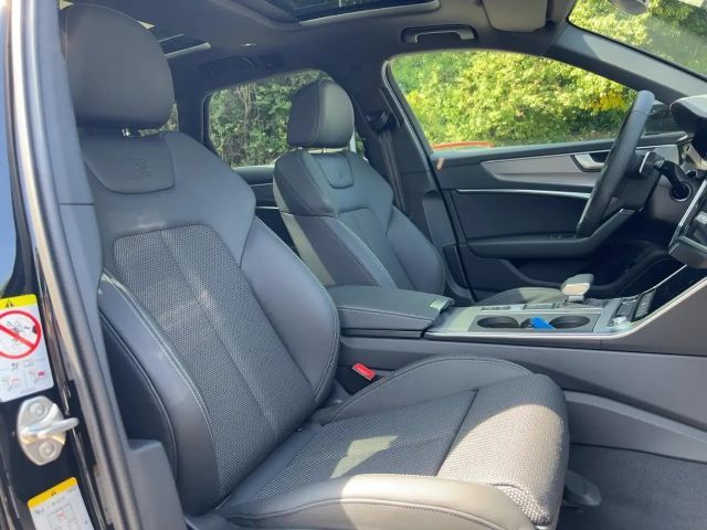 Audi A6 Avant Quattro S-Tronic