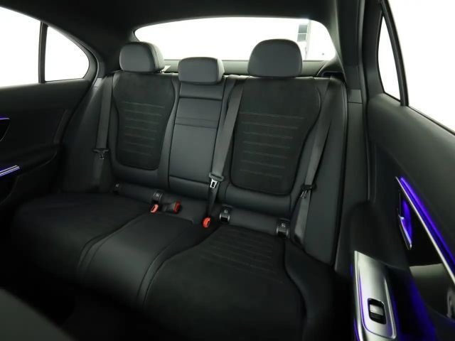 Mercedes-Benz C 220 AMG Line C 220 d Sedan