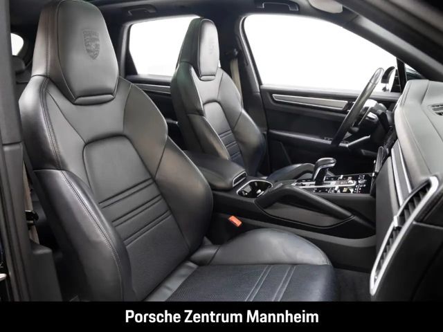 Porsche Cayenne Platinum Edition