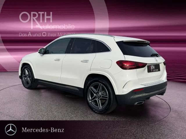 Mercedes-Benz GLA 200 AMG Line