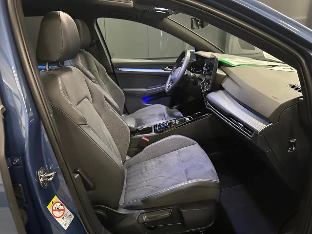 Volkswagen Golf 1.5 eTSI DSG