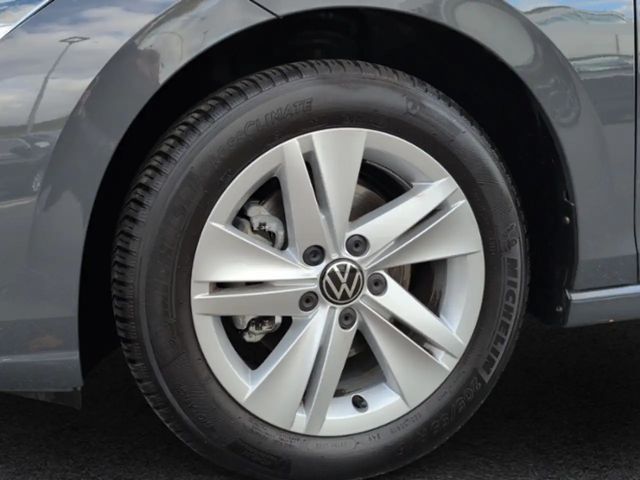 Volkswagen Golf 1.5 TSI