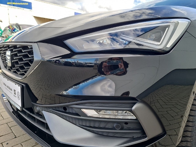 Seat Leon 1.5 eTSI DSG FR-lijn Sportstourer