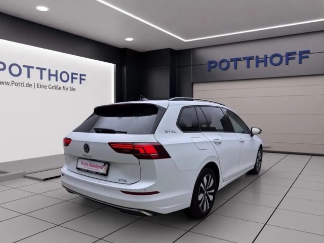 Volkswagen Golf 1.5 eTSI DSG Variant