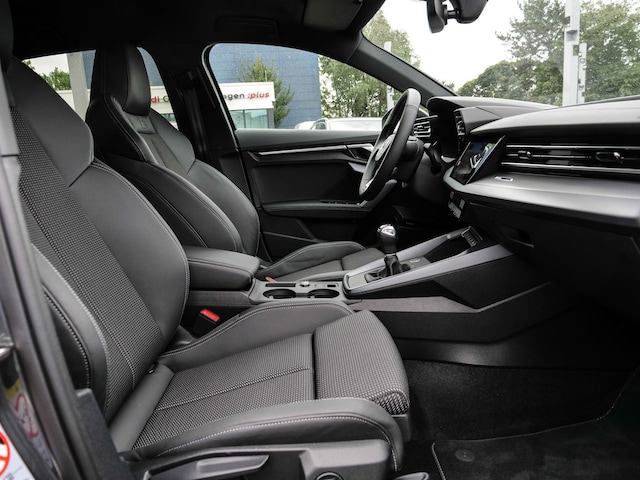 Audi A3 35 TFSI S-Line Sportback