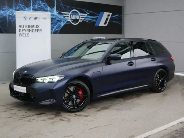 BMW 330 330e xDrive