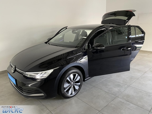 Volkswagen Golf 1.5 eTSI Move