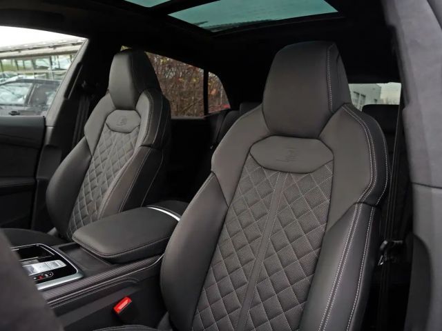 Audi Q8 S-Line