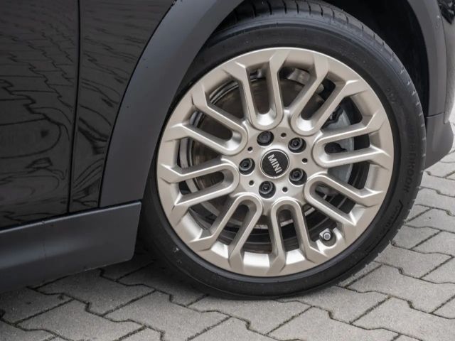 MINI Cooper Favoured Trim LED+HUD+NAVI+PDC+KEYLE