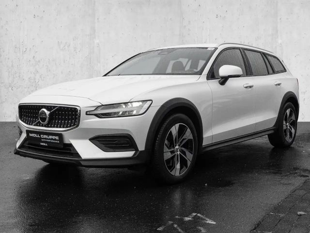 Volvo V60 Cross Country AWD Plus