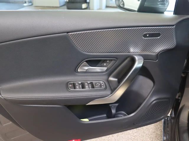 Mercedes-Benz A 180 Progressive