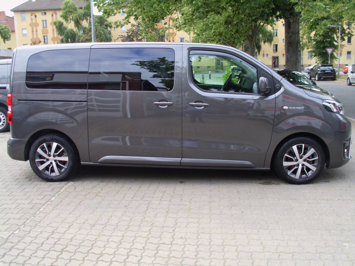 Toyota Proace Verso EV L1 Plus Team D
