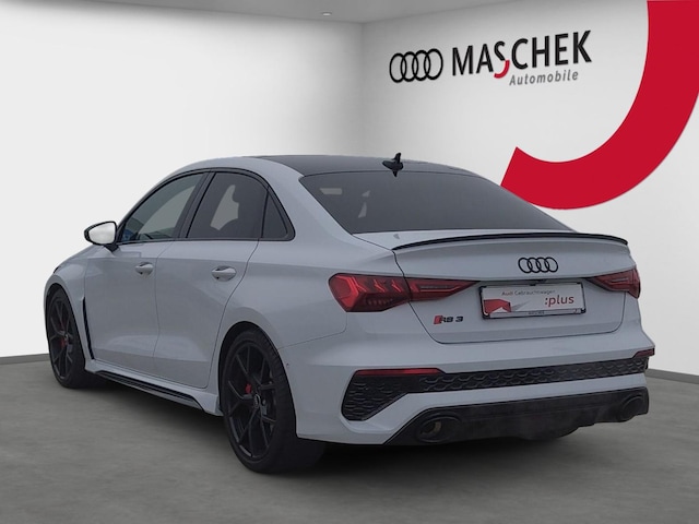 Audi RS3 Quattro S-Tronic Sedan