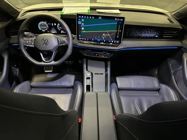 Volkswagen Passat 4Motion R-Line Variant