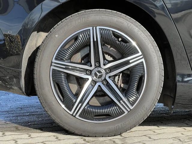 Mercedes-Benz EQE 300 AMG Line Sedan