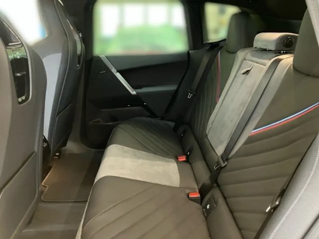 BMW iX xDrive45