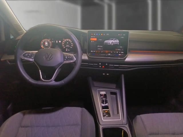 Volkswagen Golf 1.5 eTSI DSG Golf VIII Life