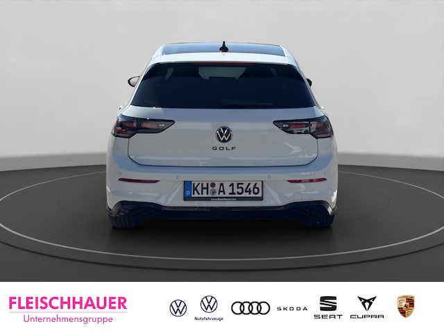 Volkswagen Golf 1.5 eTSI Golf VIII R-Line