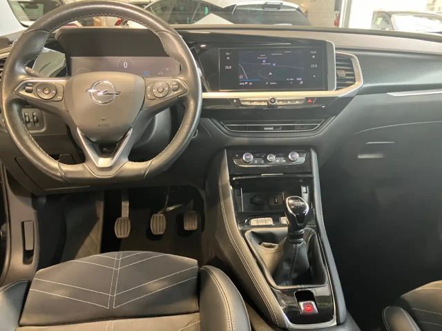 Opel Grandland X 1.2 Turbo