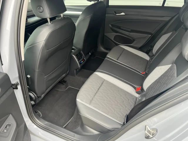 Volkswagen Golf 1.5 TSI Variant