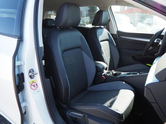 Volkswagen Golf 1.5 eTSI DSG Golf VIII Variant