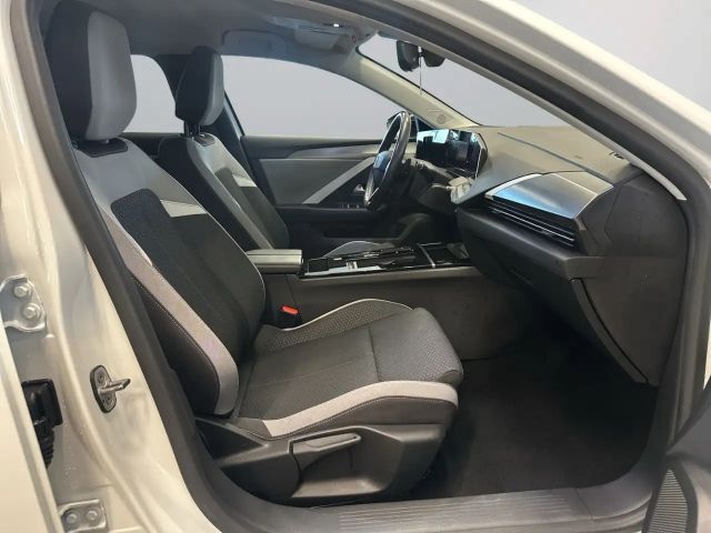 Opel Astra Business Edition Hybrid